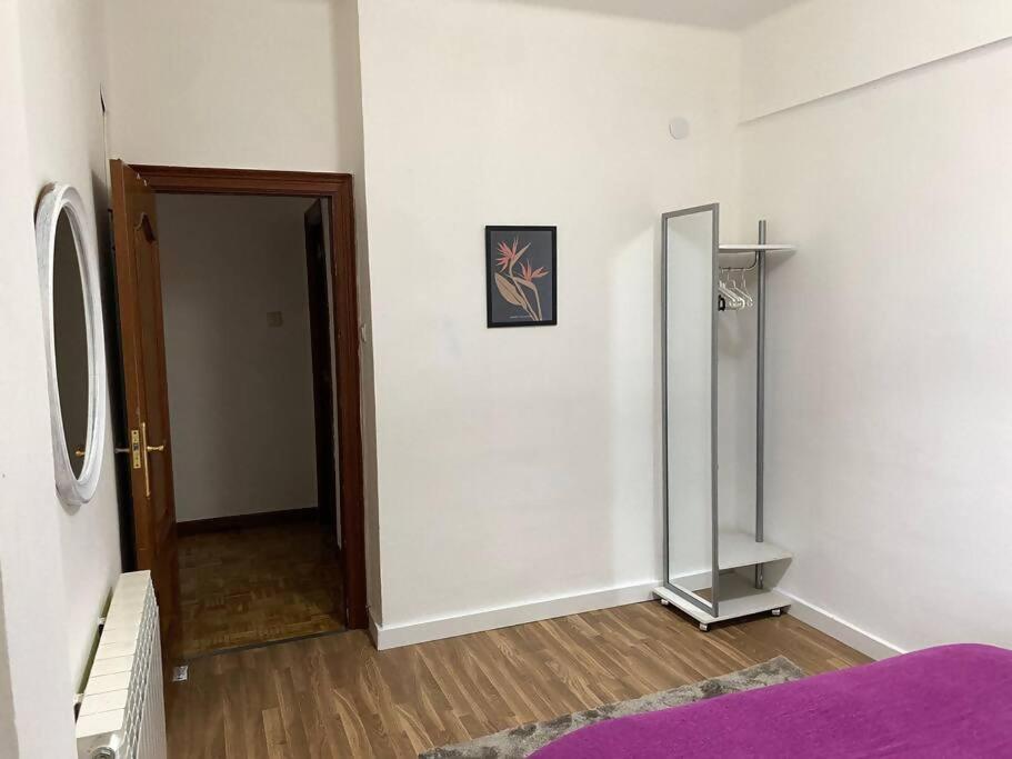 Amplio Alojamiento Guerrilleros Centro Salamanca Ngoại thất bức ảnh